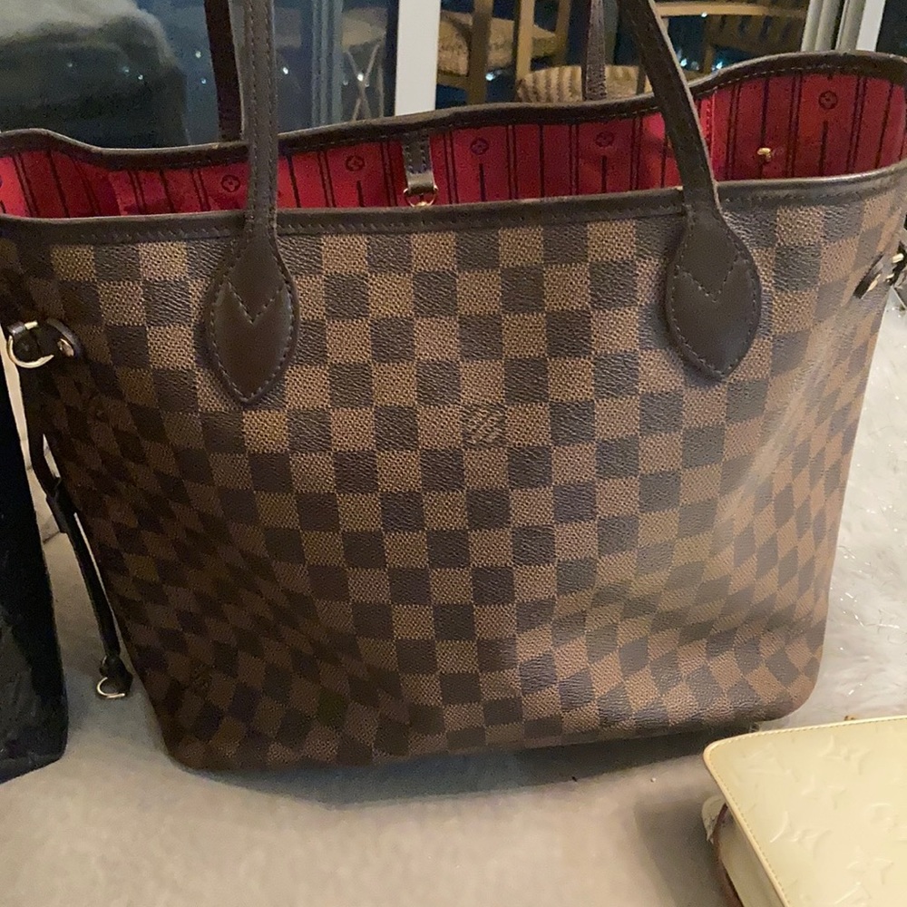 Pre-Loved Louis Vuitton Neverful